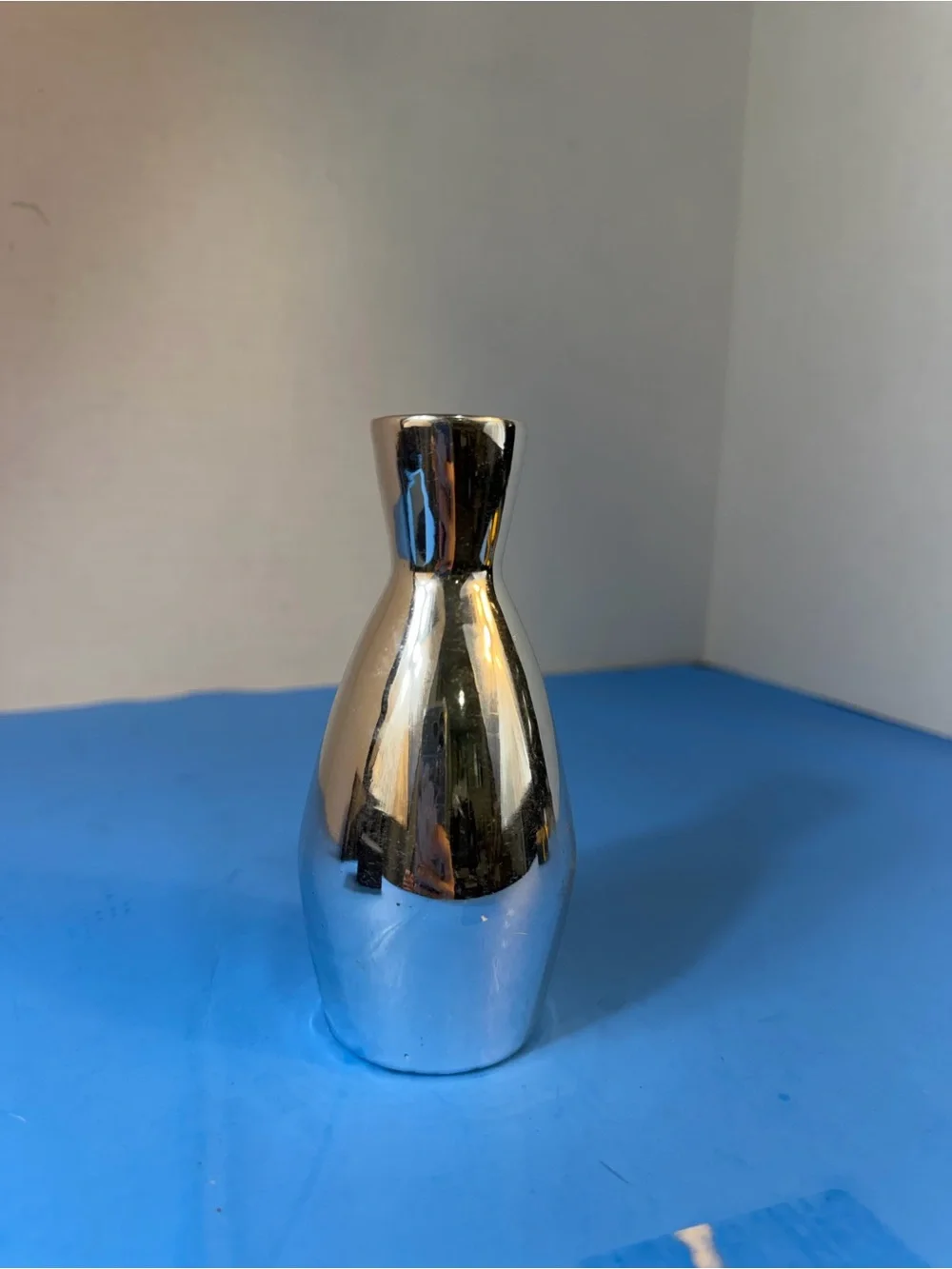 Sleek Silver Ceramic Accent Vase - Modern Home Accents